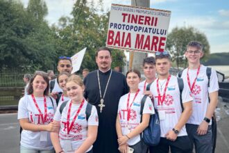 Activități cu tinerii în Parohia Dumbrăvița